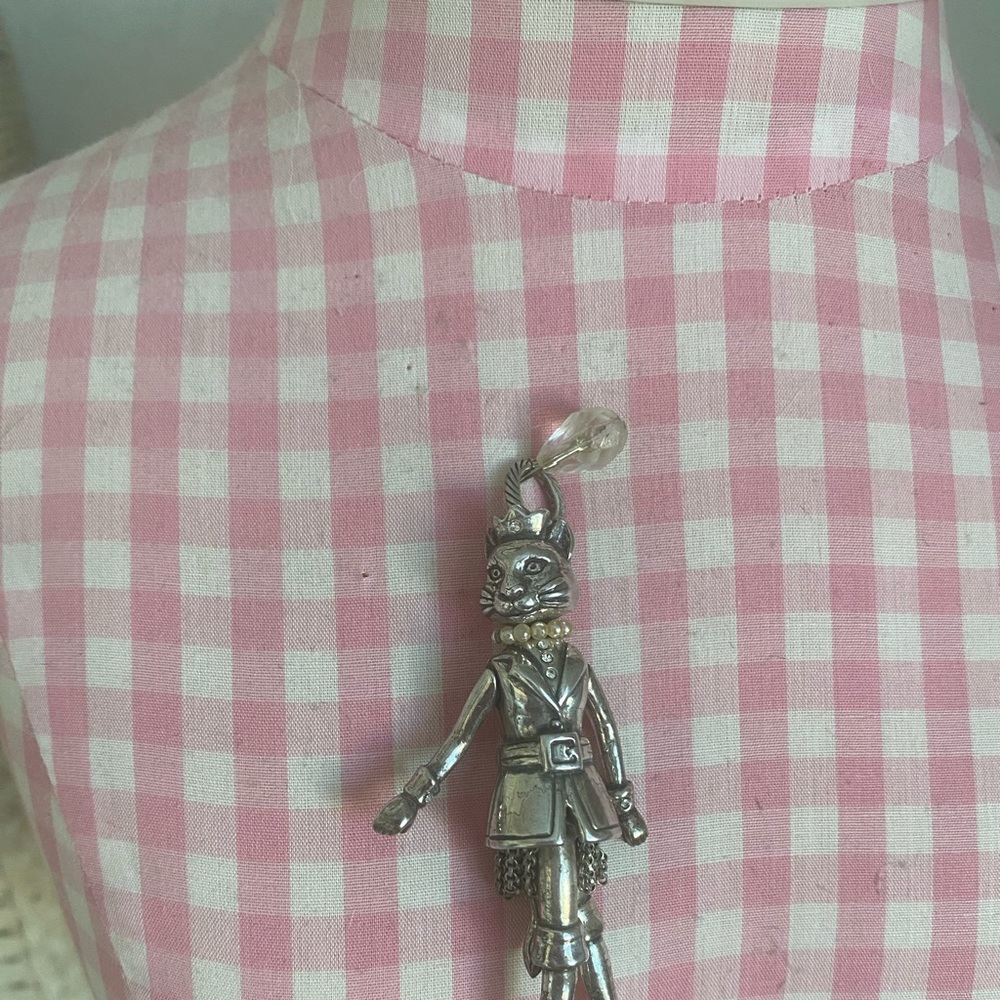 Brighton cat for necklace